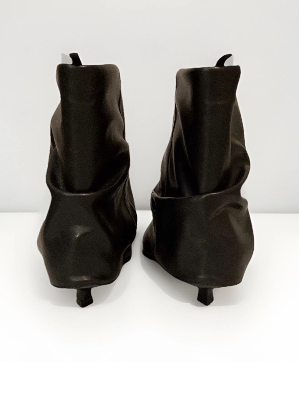 Time & Tru Black Faux-Leather Kitten Heel Ankle Boots Size 7 NWOT - Picture 3 of 12